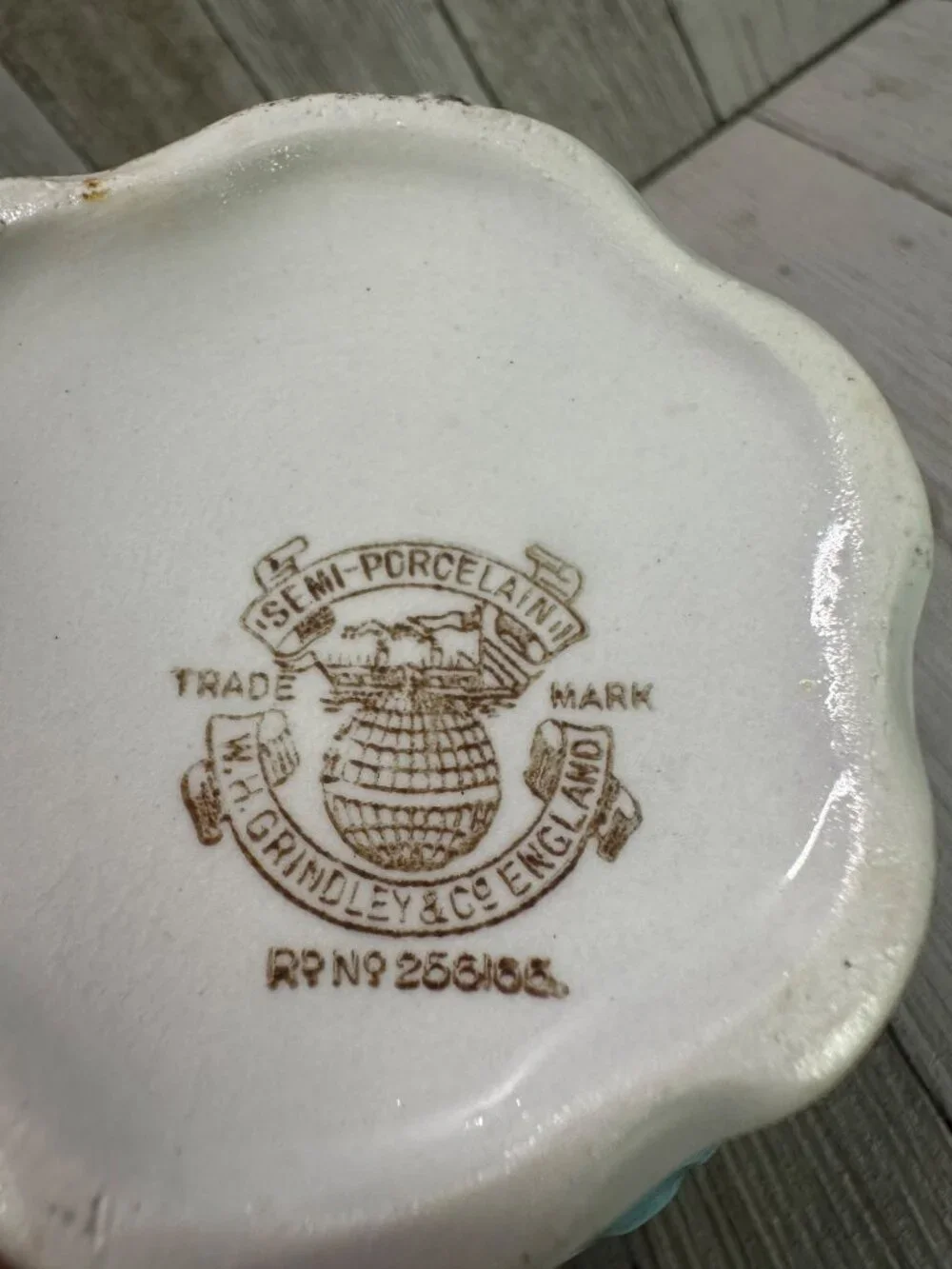 W.H Grindley & Co charming vintage